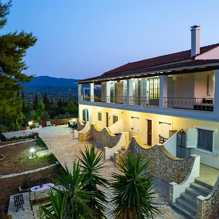 Del Capitano Villa