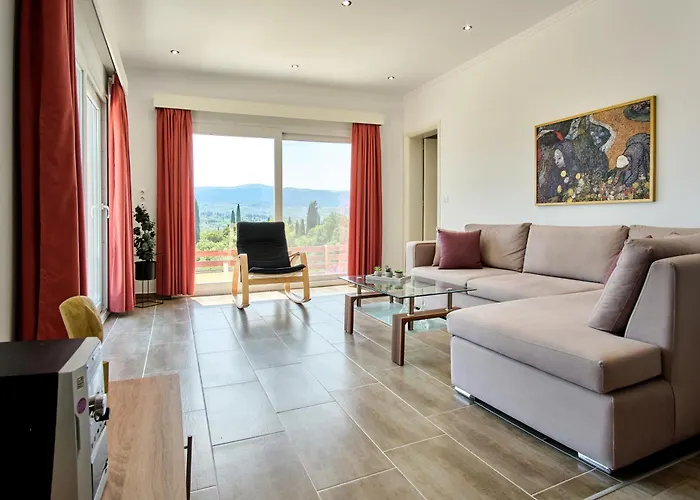 Del Capitano Villa
