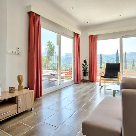 Del Capitano Kavallouri